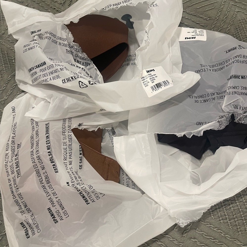 Elegant Brown and Black Women's Bras - Picture 4 of 8